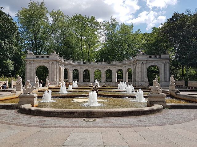 märchenbrunnen
