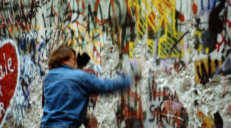 Raphaël Thiémard from Belgique - Berlin 1989, Fall der Mauer, Chute du mur