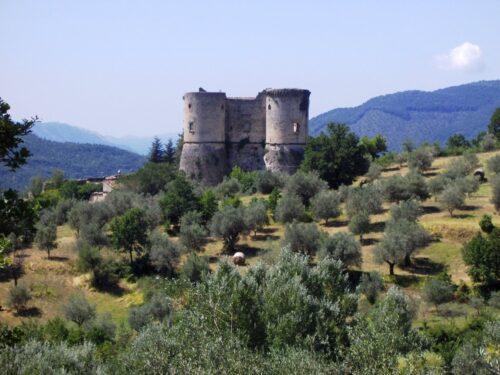 Prata Sannita e il suo castello