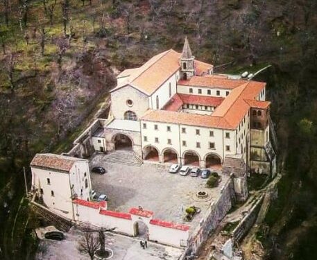 Il santuario di Santa Maria dei Lattani di Roccamonfina