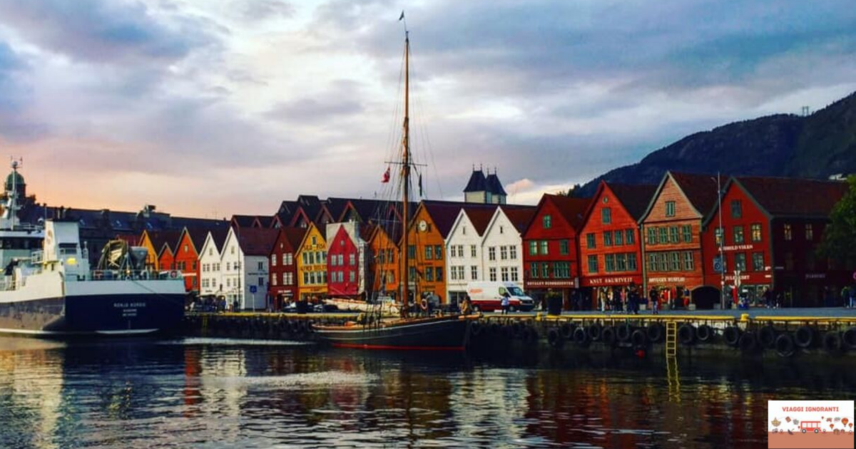 cosa vedere a Bergen-foto case-di-legno-di-Bryggen